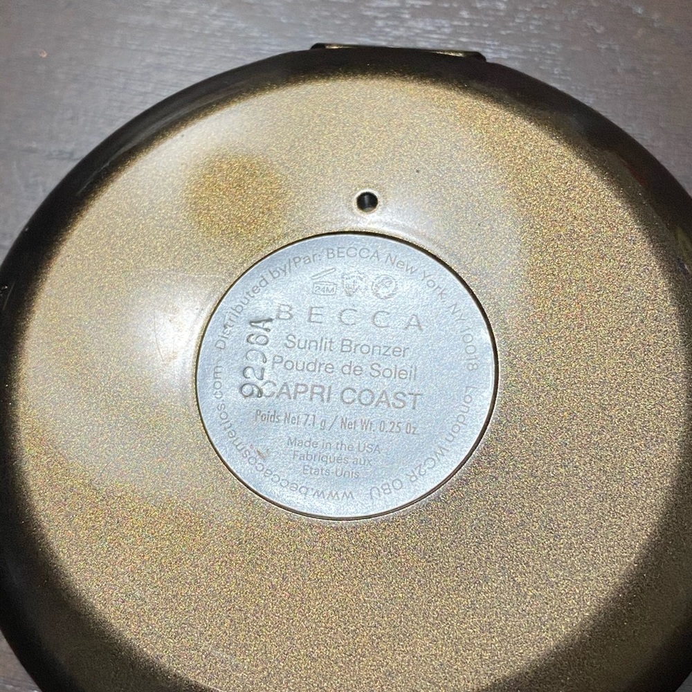 Becca bronzer - Picture 3 of 3